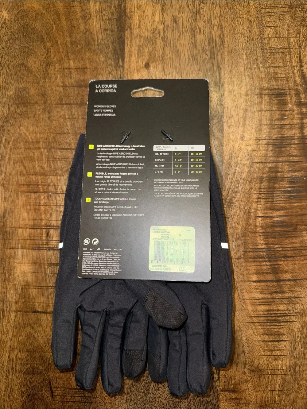 Nike Women's AeroShield Gloves in Black